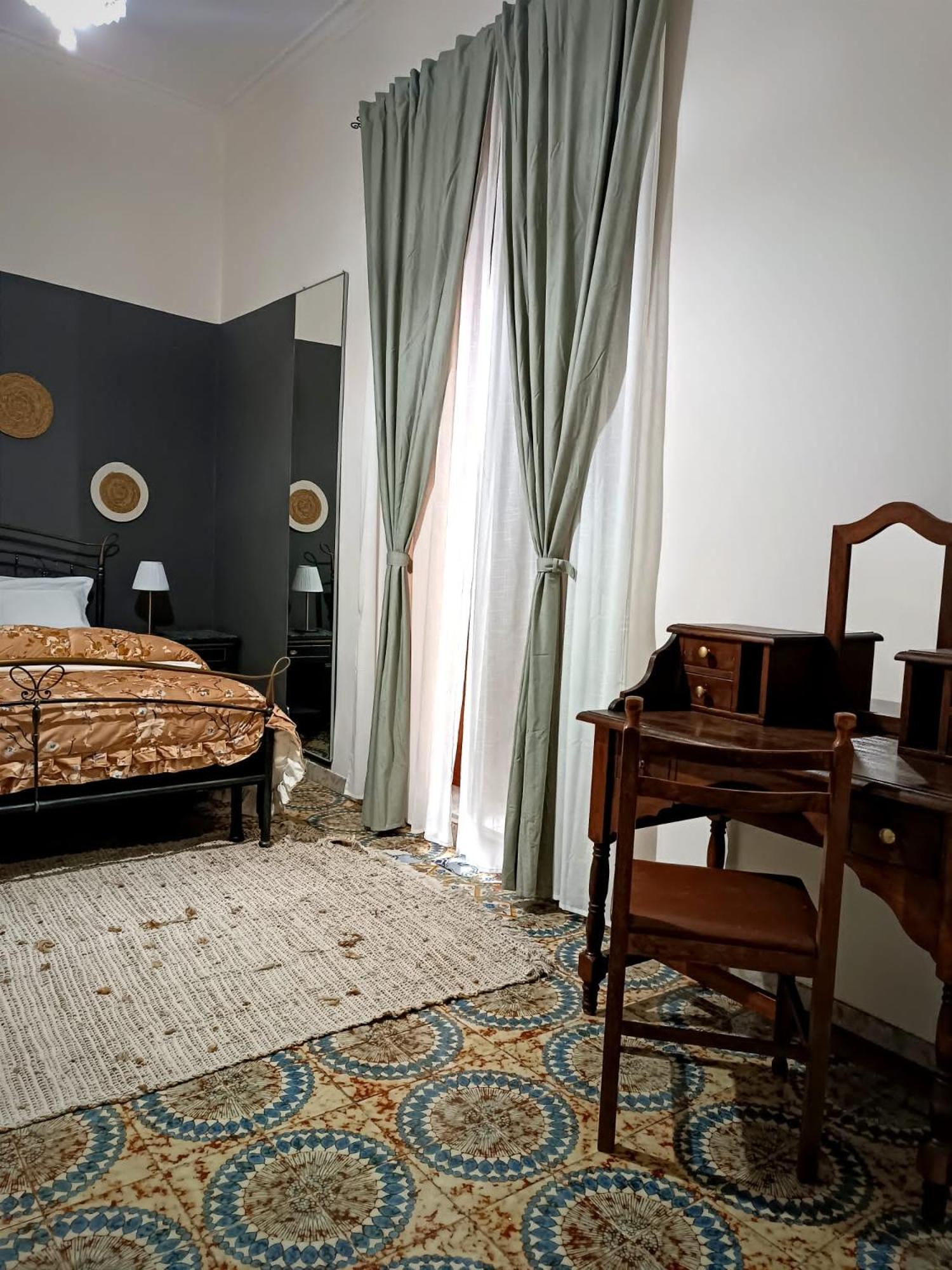 Boric Home -Centro Storico - Наполи Екстериор снимка